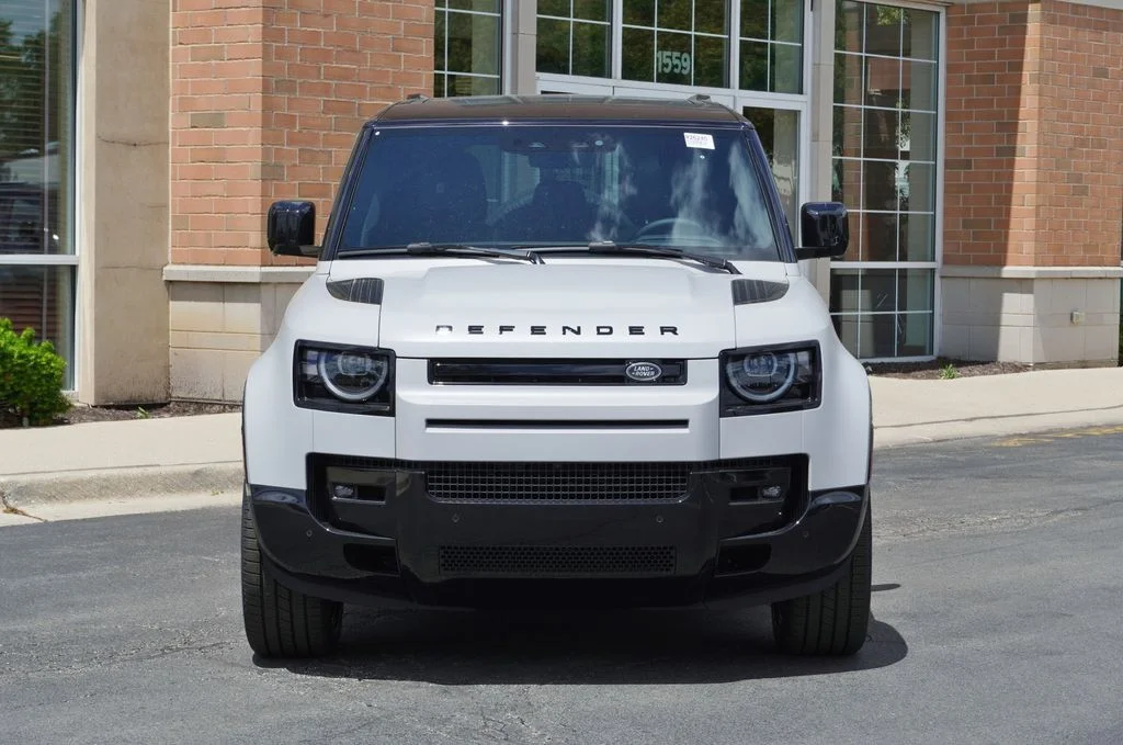 New 2026 Borasco Grey Land Rover X-Dynamic SE image 3
