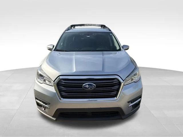 Used 2021 Silver Subaru Limited image 9