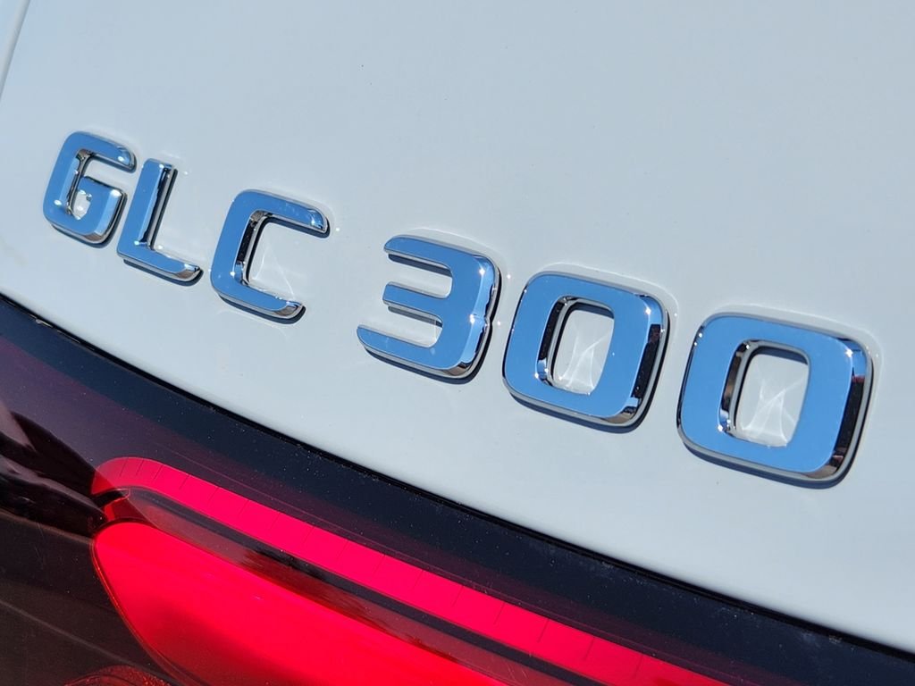 New 2026 MANUFAKTUR Alpine Grey Mercedes-Benz GLC 300 4MATIC® image 10