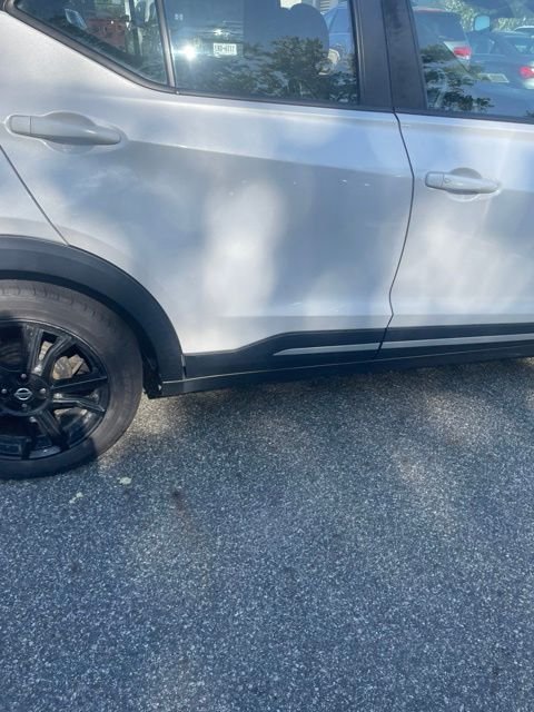 Used 2020 White Nissan SR image 9