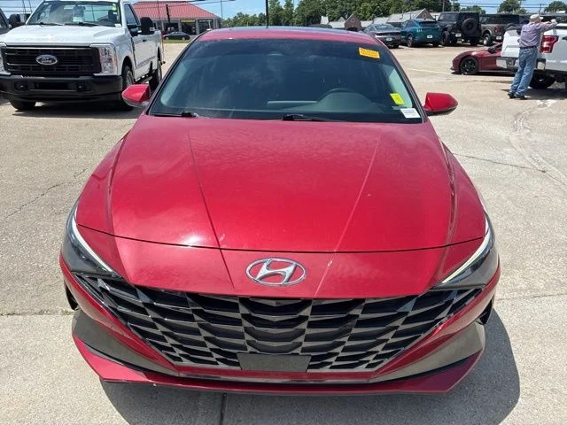 Used 2022 Scarlet Red Hyundai Limited image 2