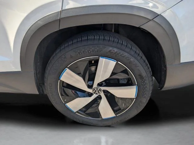 Used 2024 Pure White Volkswagen S image 39