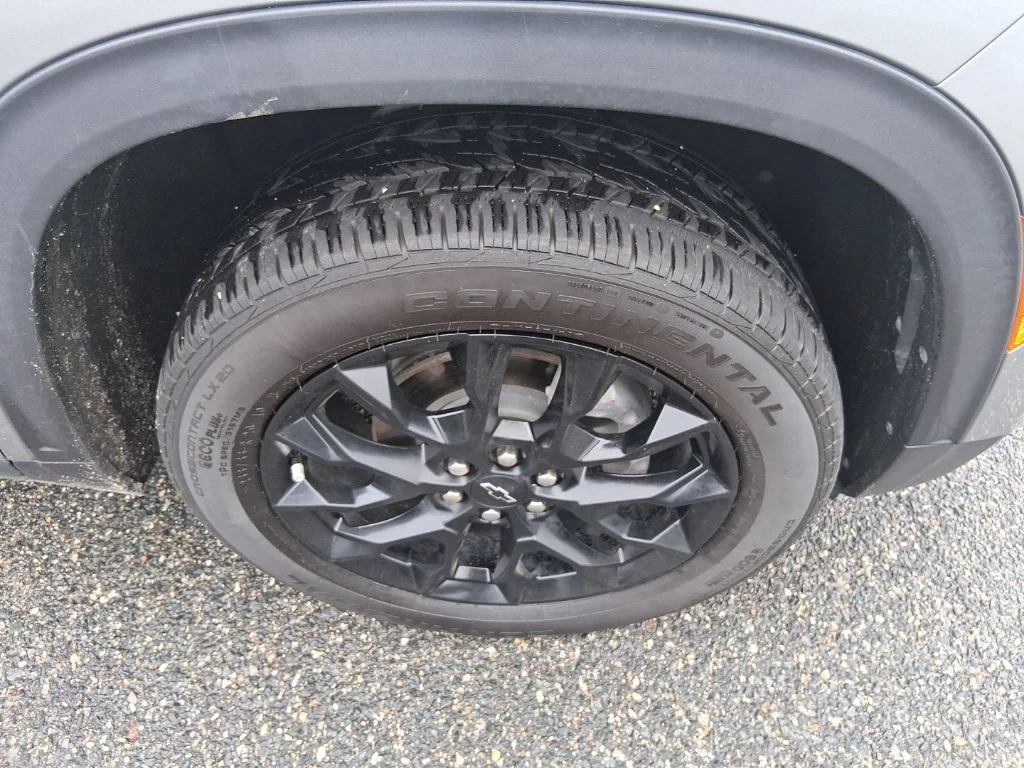 Used 2024 Gray Chevrolet LS image 4