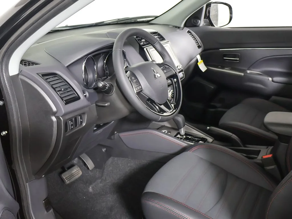 New 2026 Black Mitsubishi 2.0 SE image 21