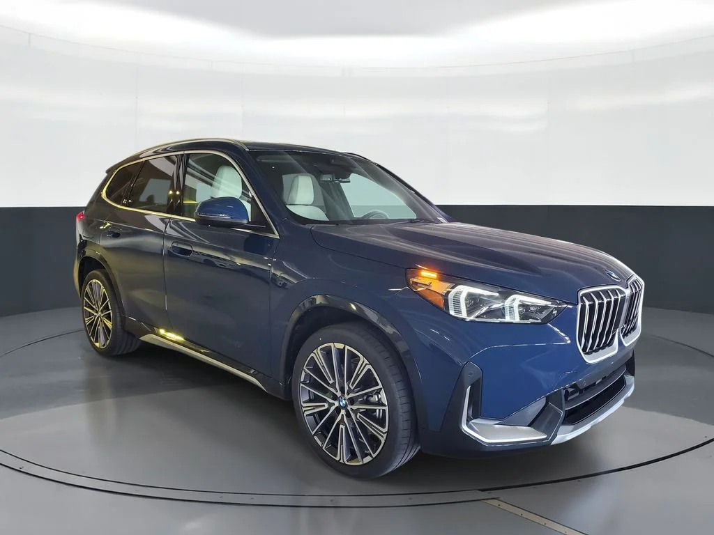 New 2026 Blue BMW xDrive28i image 3