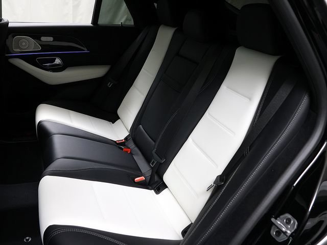New 2026 Black Mercedes-Benz GLE 450 image 41