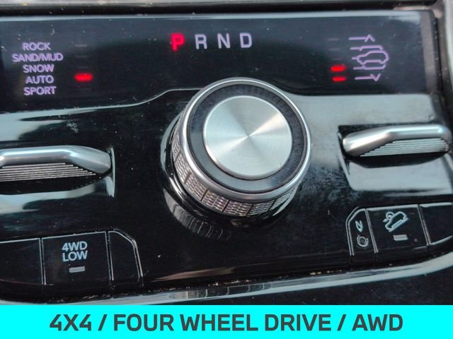 Used 2025 Black Jeep Overland image 23