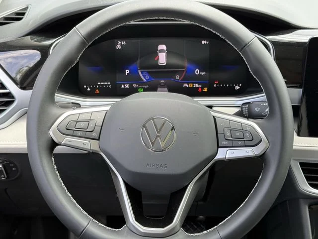 New 2026 Black Volkswagen 1.5T SE image 9