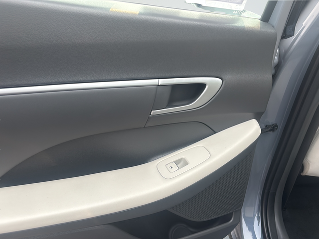 Used 2024 Blue Hyundai SEL image 29