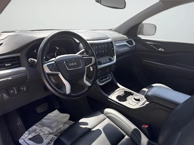 2023 GMC Acadia SLT - Photo 9