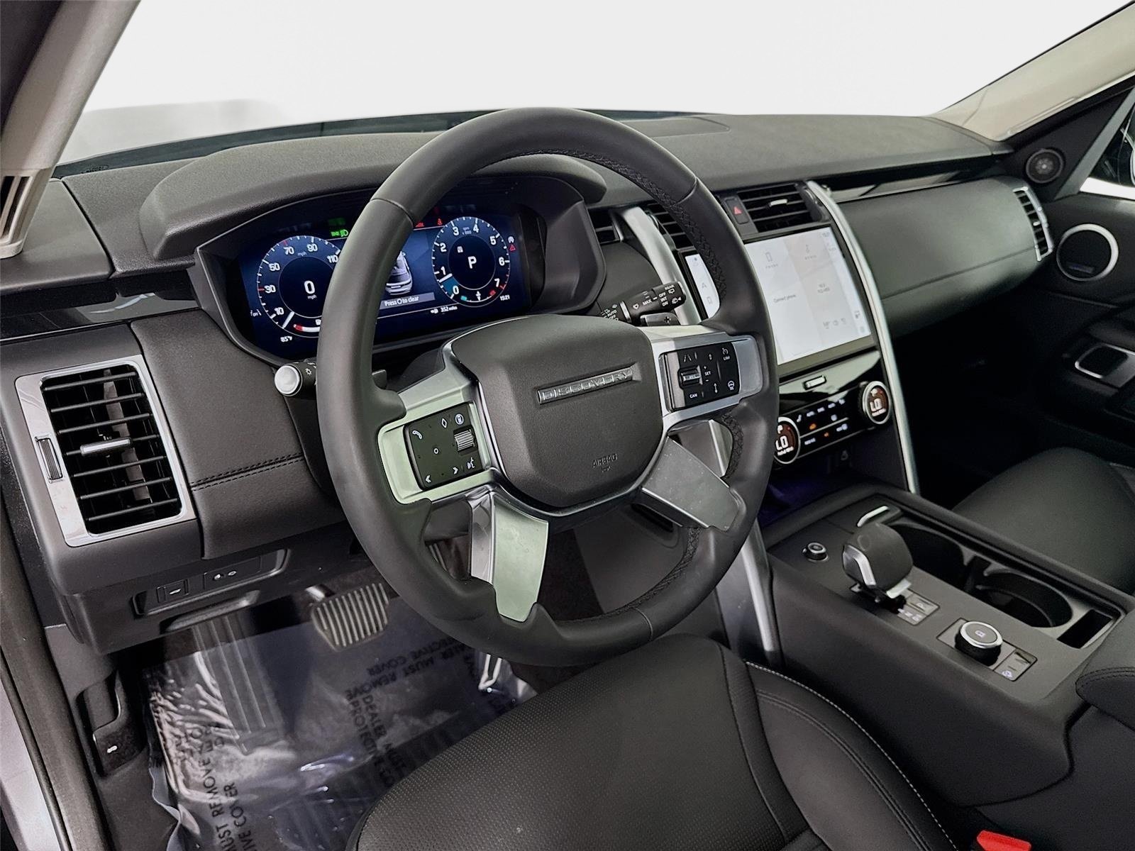 Used 2024 Gray Land Rover S image 9
