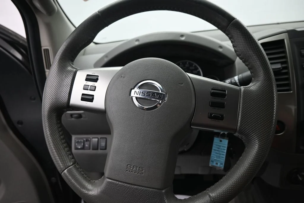 Used 2012 Black Nissan SL image 18