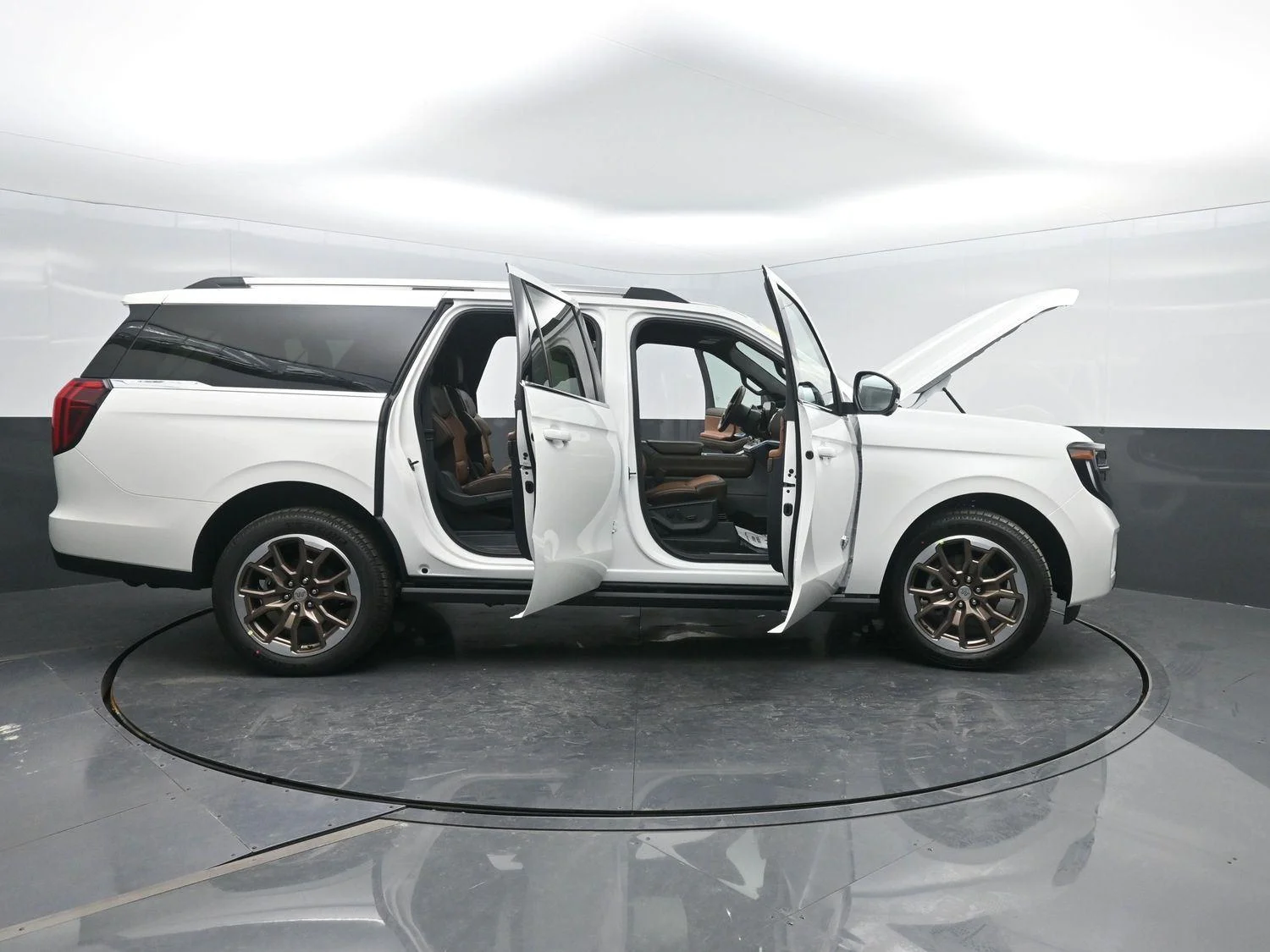 New 2026 Star White Metallic Tri-Coat Ford MAX King Ranch® image 51