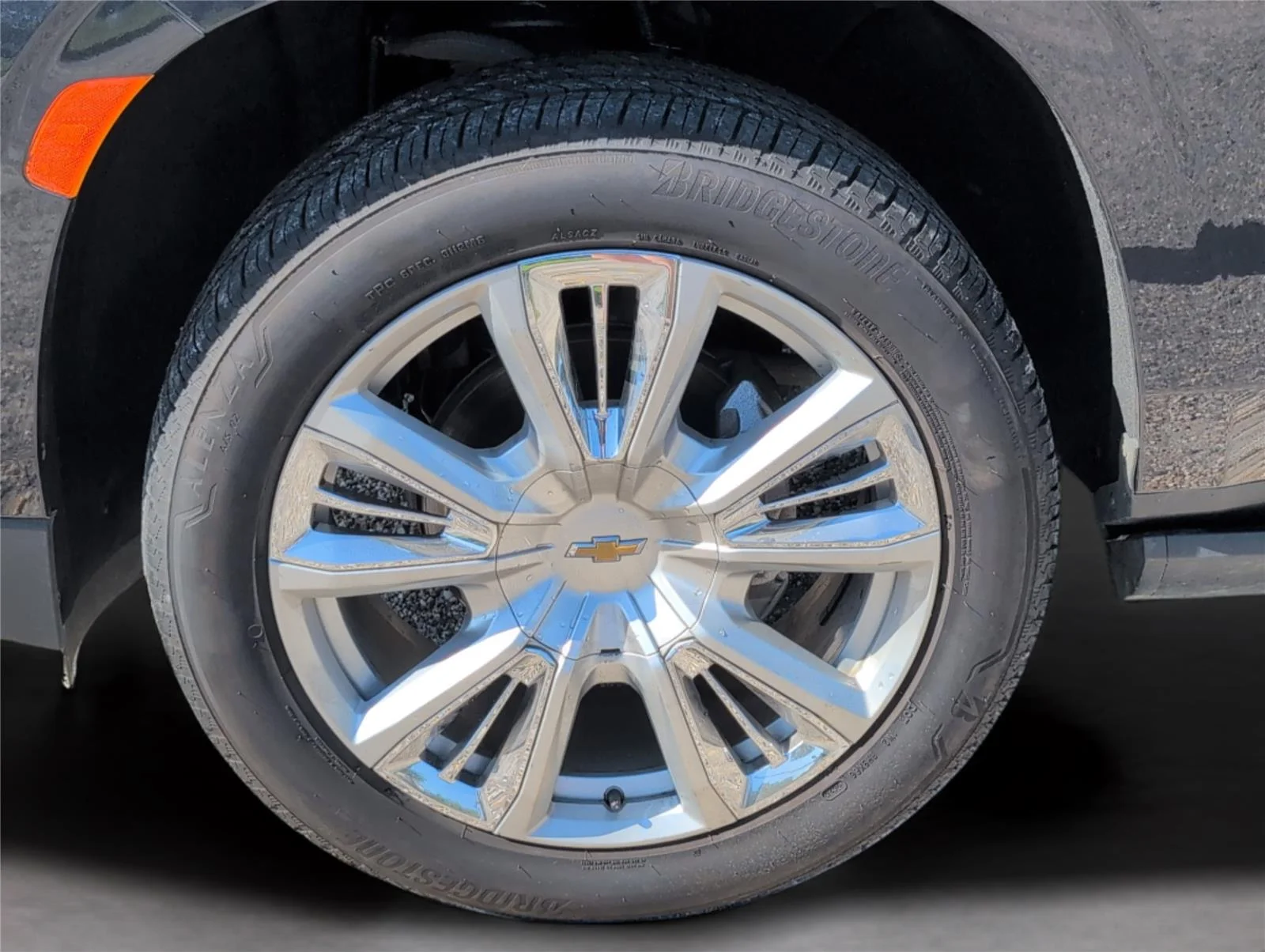 Used 2023 Dark Ash Metallic Chevrolet High Country image 36