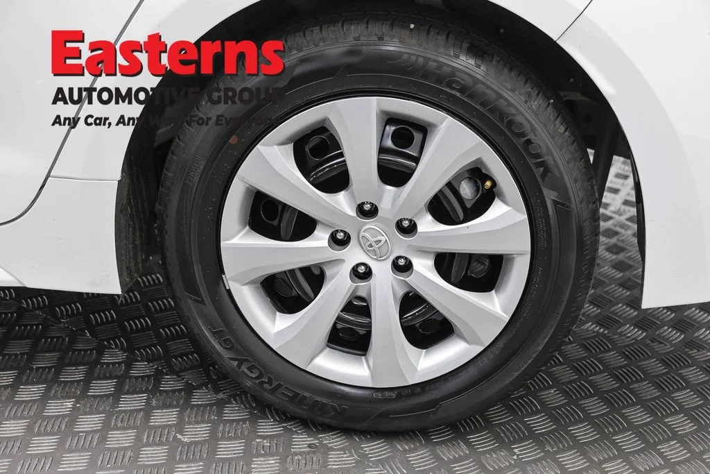 Used 2026 White Toyota LE image 32