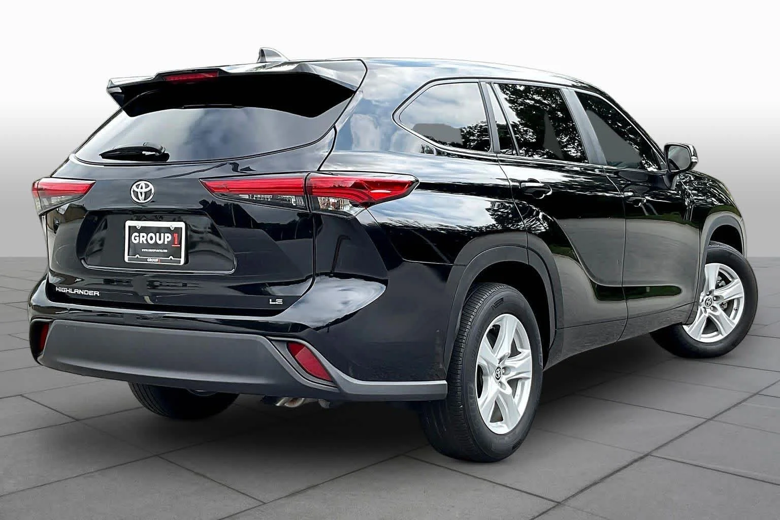 Used 2023 Midnight Black Metallic Toyota LE image 13