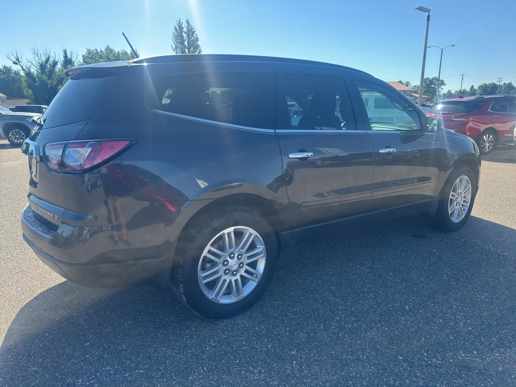 Used 2015 Tungsten Metallic Chevrolet LT image 6