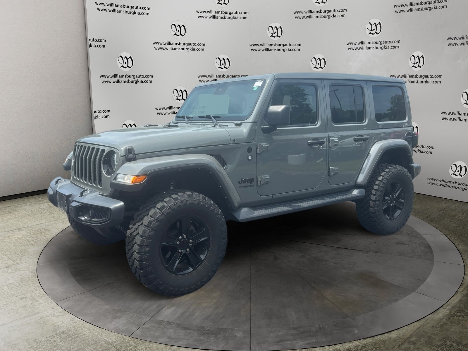 Pre-Owned 2022 Jeep Wrangler Unlimited Sahara Altitude 4D Sport