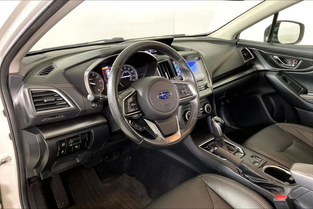 Used 2018 White Subaru 2.0i Limited image 13