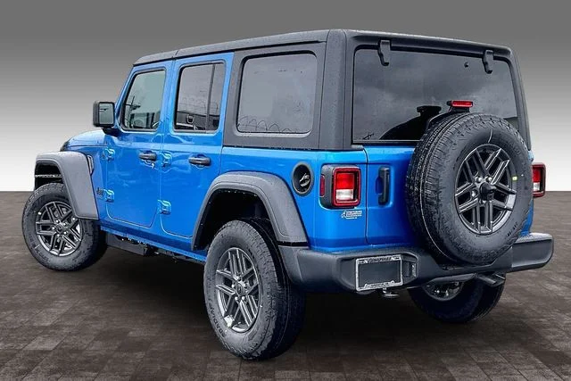New 2026 Hydro Blue Pearl-Coat Exterior Paint Jeep Sport image 3