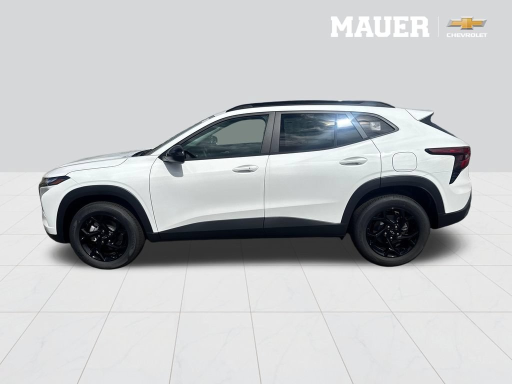 New 2026 Summit White Chevrolet LT image 3