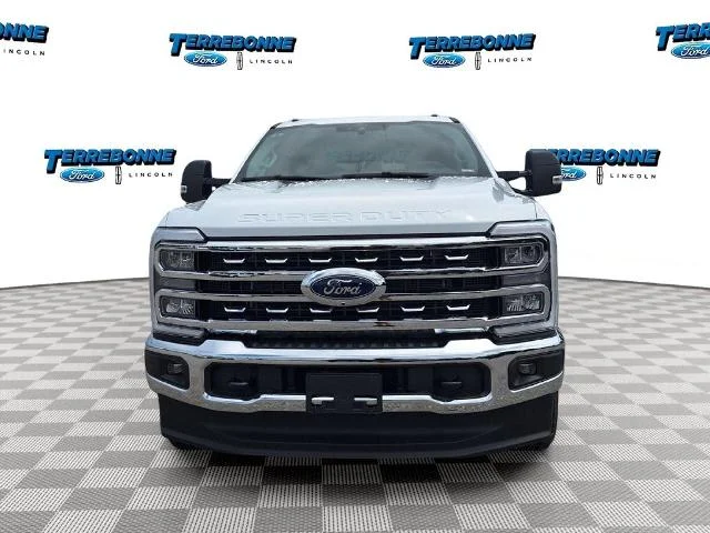 New 2026 Oxford White Ford F-250® XLT image 2