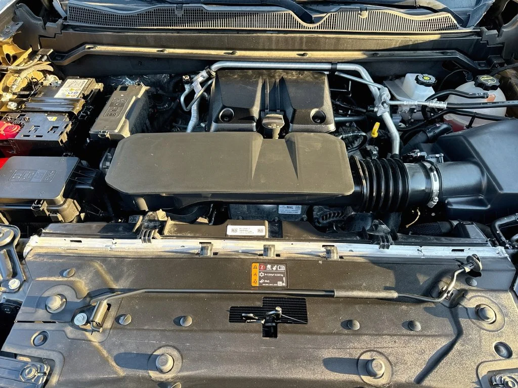 Used 2025 Brown GMC Elevation image 38