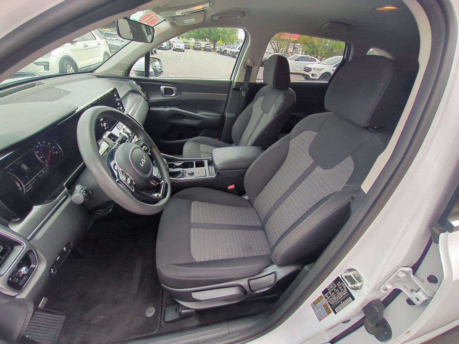 Used 2023 Glacial White Pearl Kia LX image 18