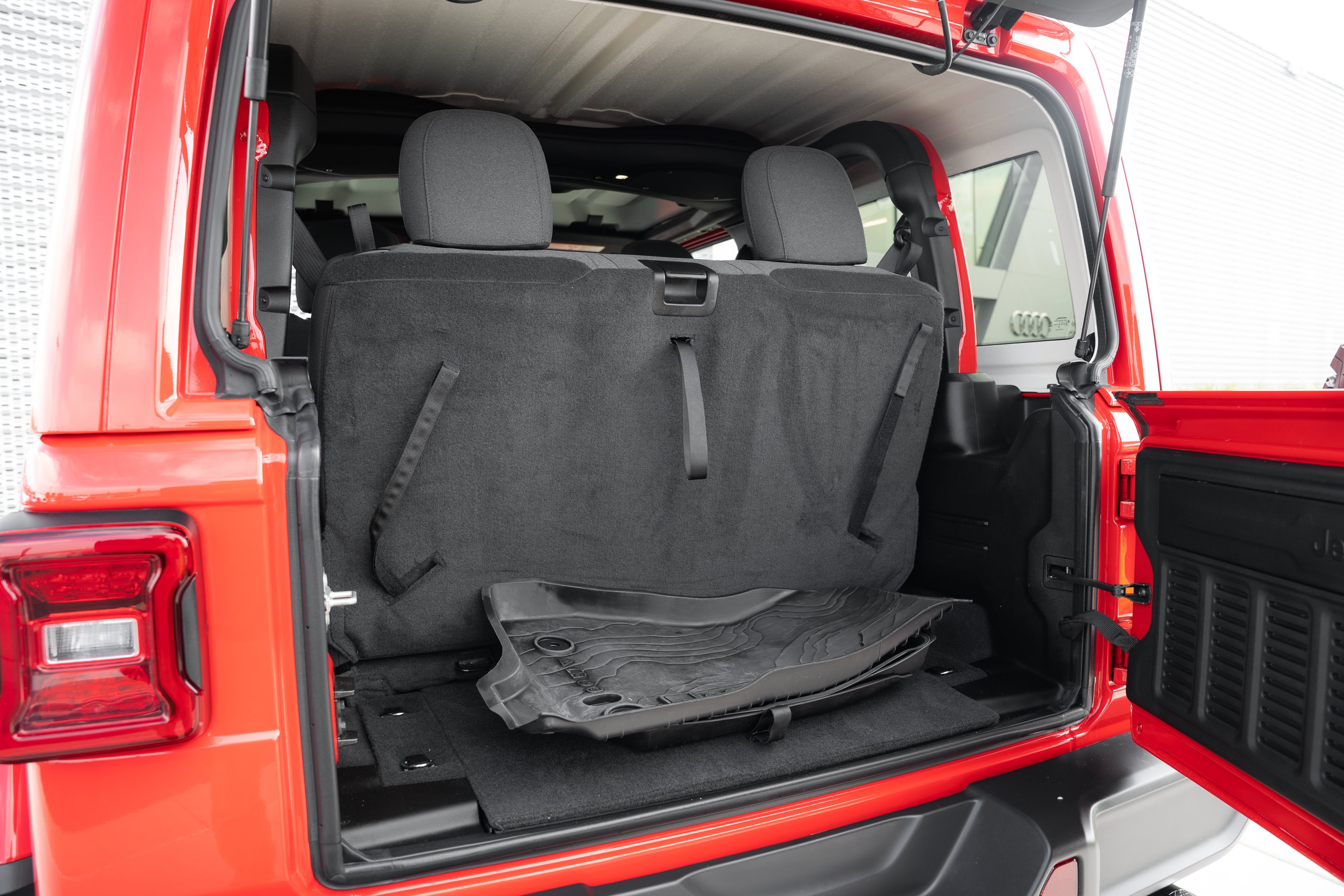 Used 2026 Firecracker Red Clearcoat Jeep Rubicon image 21