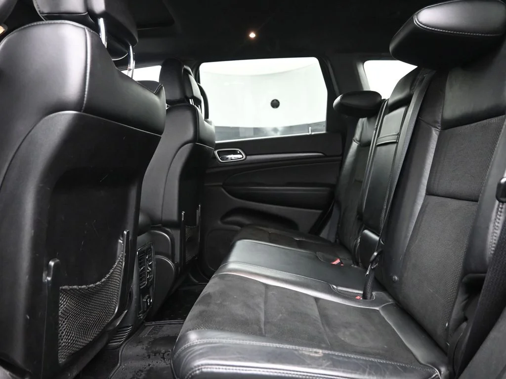 Used 2018 Red Jeep Altitude image 14