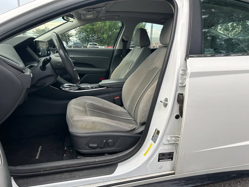 Used 2021 Gray Hyundai SEL image 13