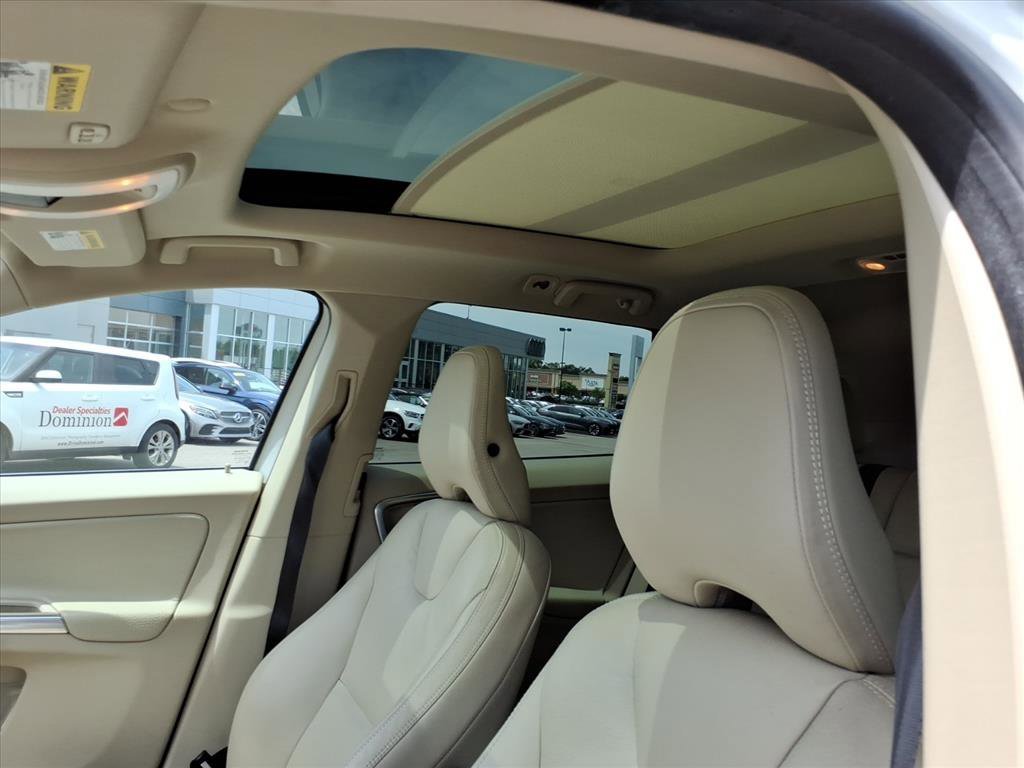 Used 2012 Ice White Volvo T6 Platinum image 11