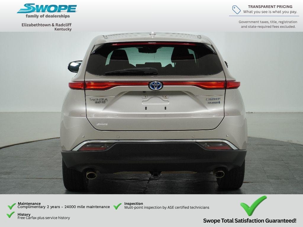Used 2021 Titanium Glow Toyota Limited image 4