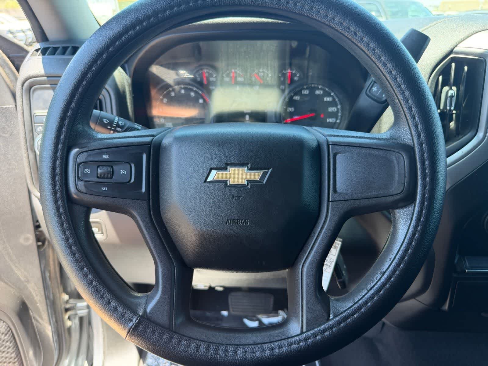 Used 2020 Satin Steel Metallic Chevrolet Custom image 17