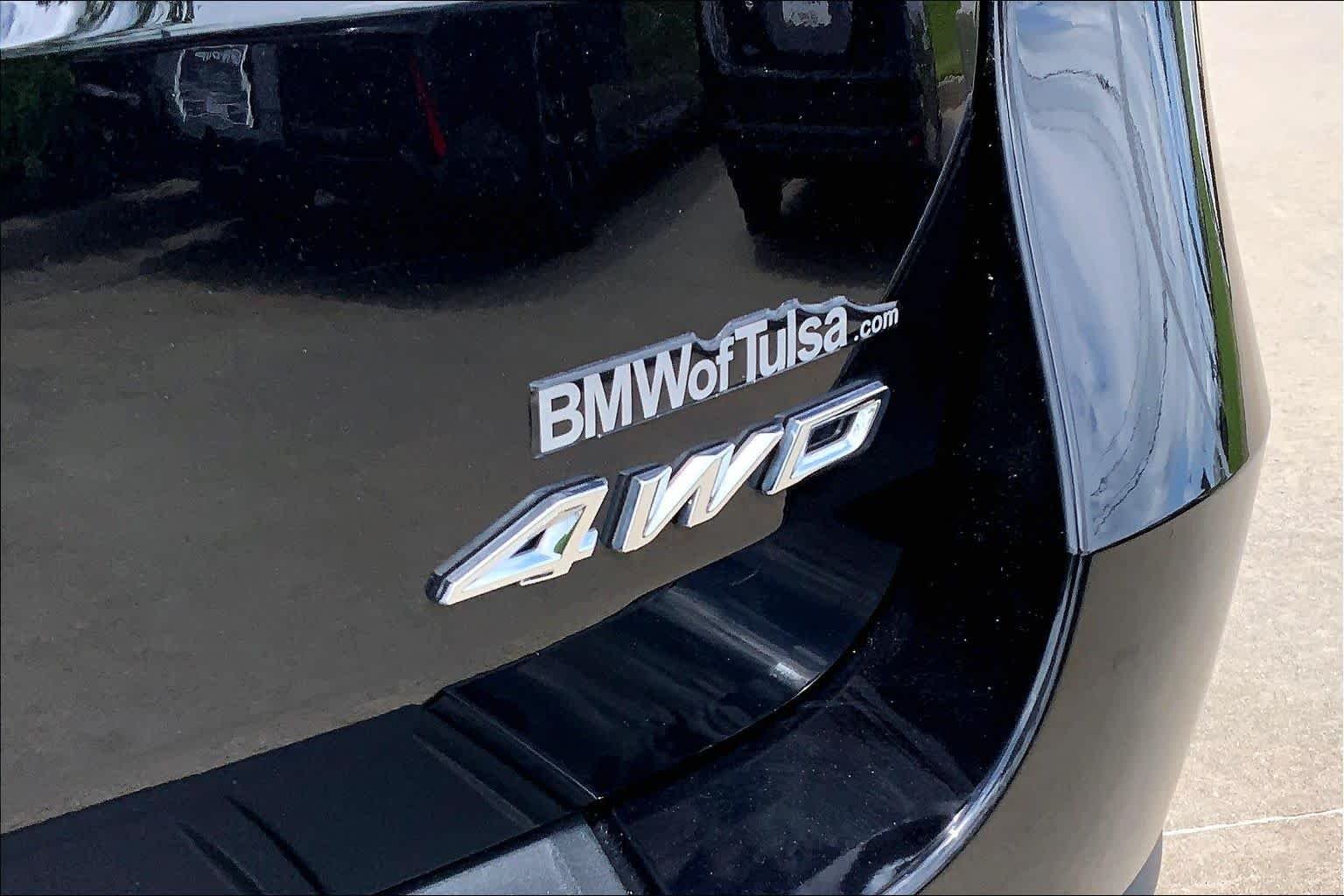 Used 2025 Agate Black Metallic Ford Platinum image 10