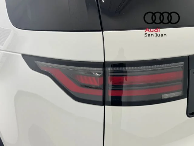 Used 2024 White Land Rover Dynamic SE image 11