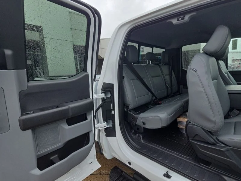 New 2026 Oxford White Ford F-350® XL image 18