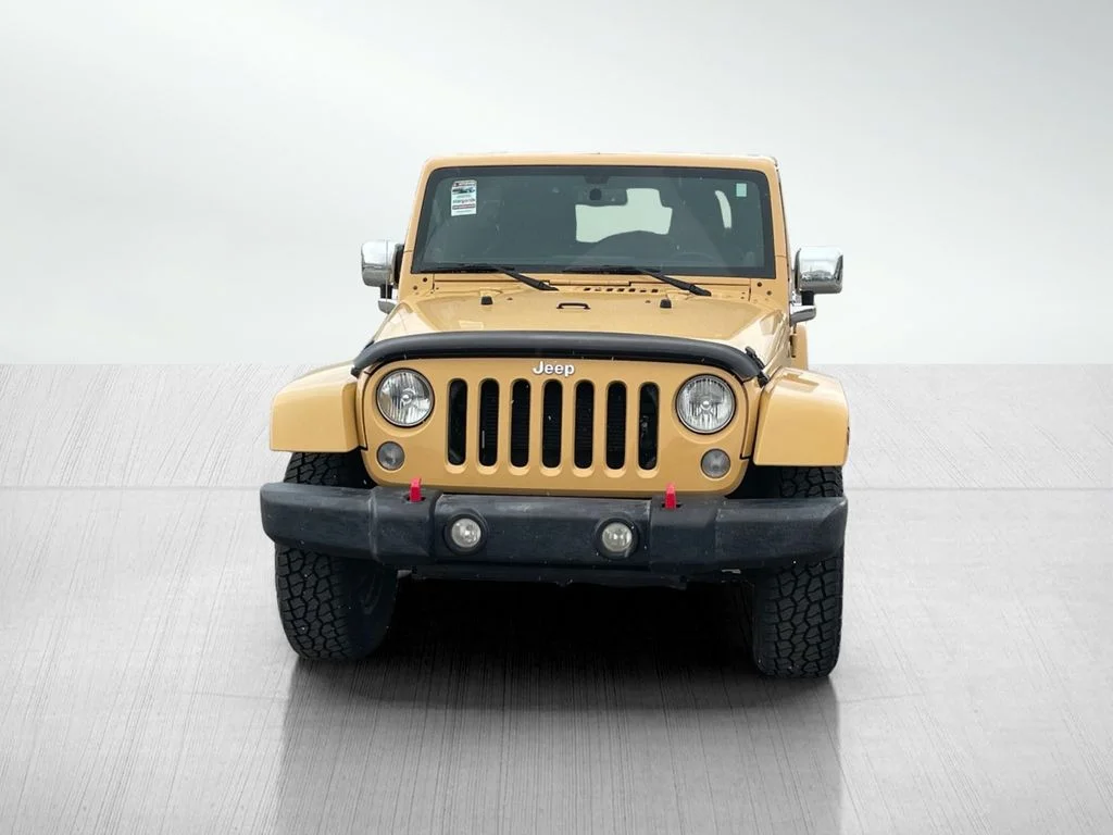 Used 2014 Dune Clear Coat Jeep Sahara image 8