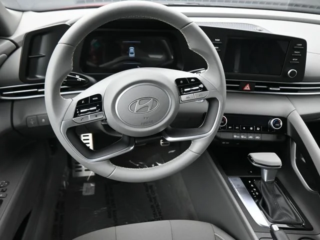 Used 2026 Red Hyundai SEL Sport image 14