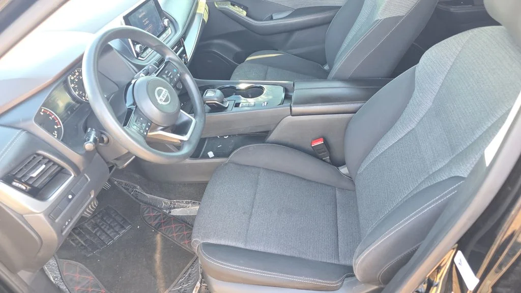 Used 2021 Black Nissan SV image 15