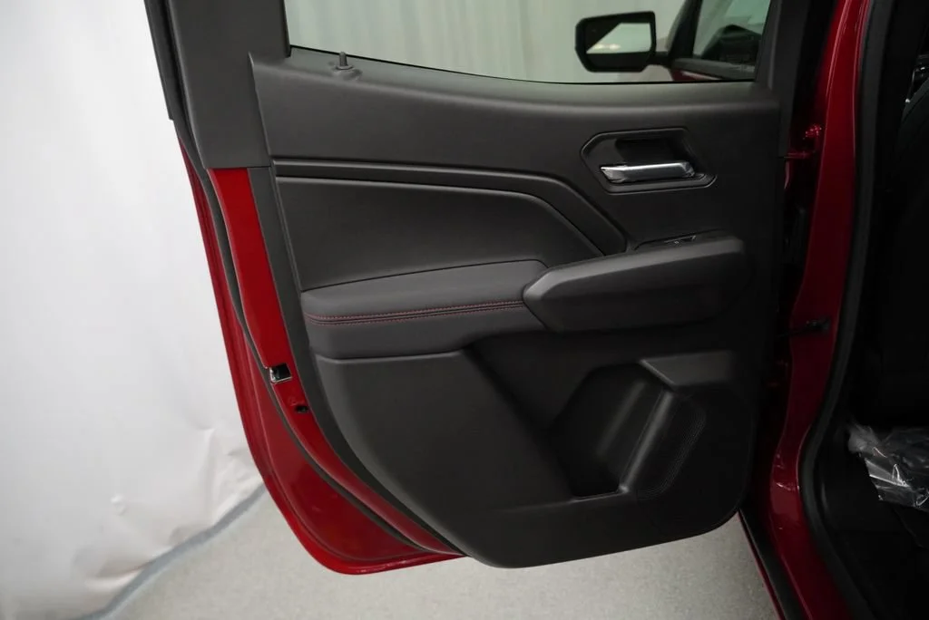 2026 Chevrolet Colorado Z71 - Photo 25