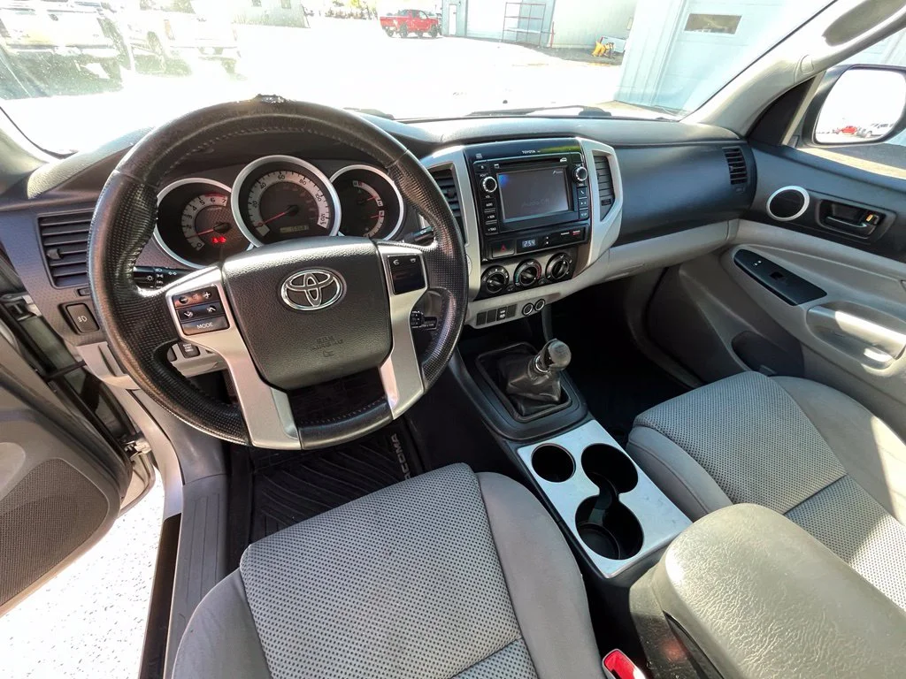 Used 2013 Silver Toyota Base image 10