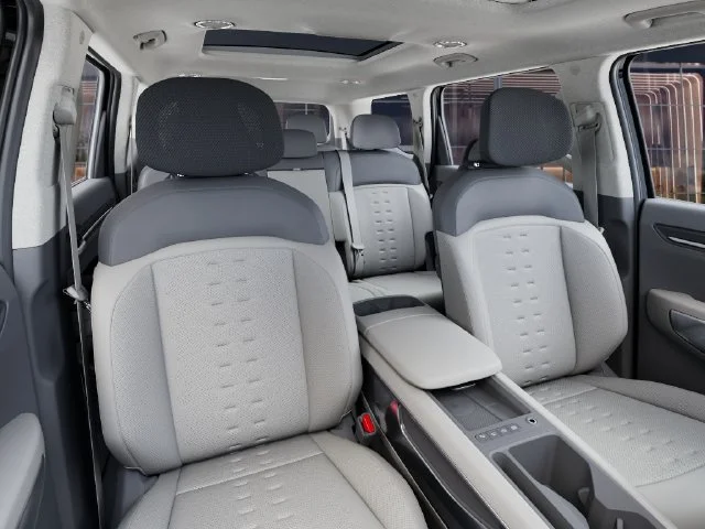 New 2026 Black Kia Wind image 15