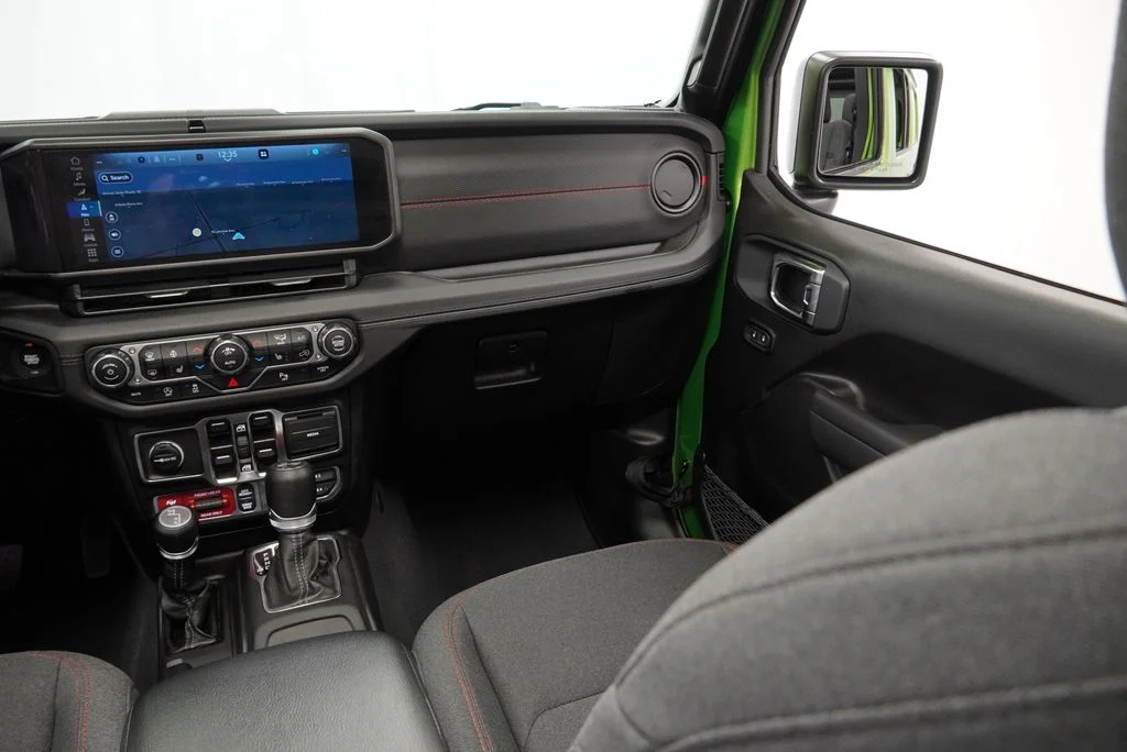 Used 2025  Jeep Rubicon X-Treme Recon image 24