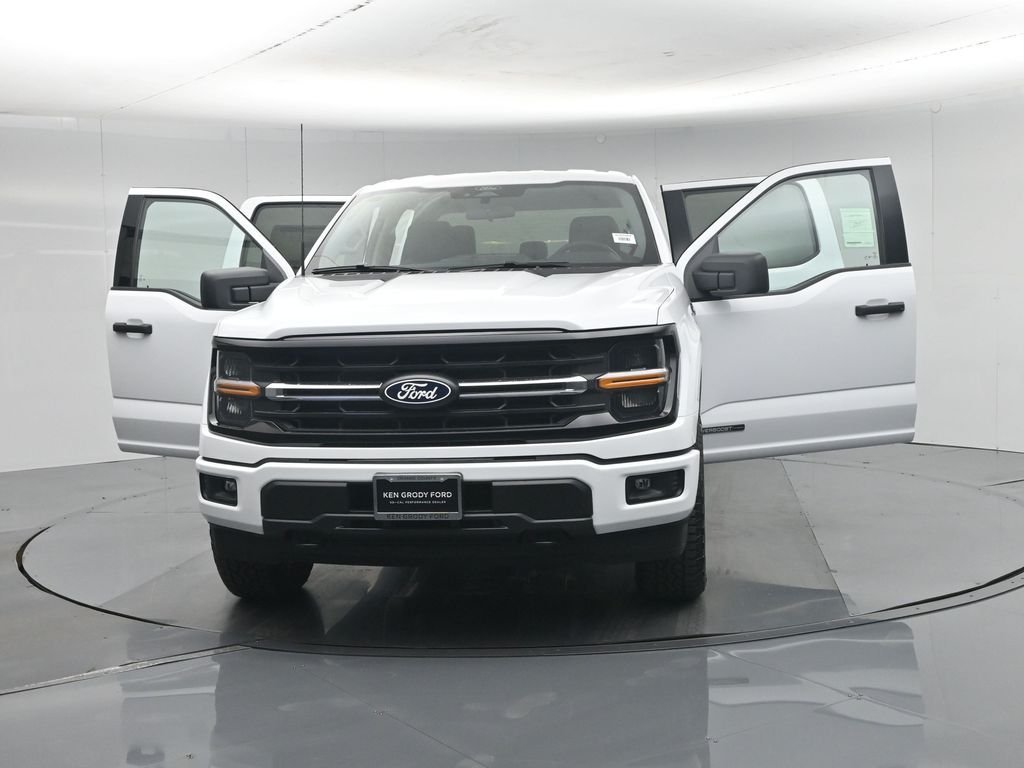 New 2026 Oxford White Ford XLT image 30