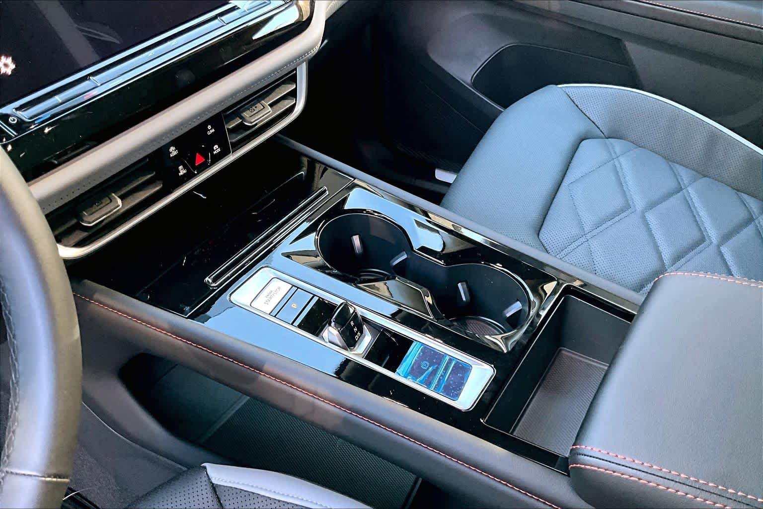 New 2026 Deep Black Pearl Volkswagen 2.0T Peak Edition image 7