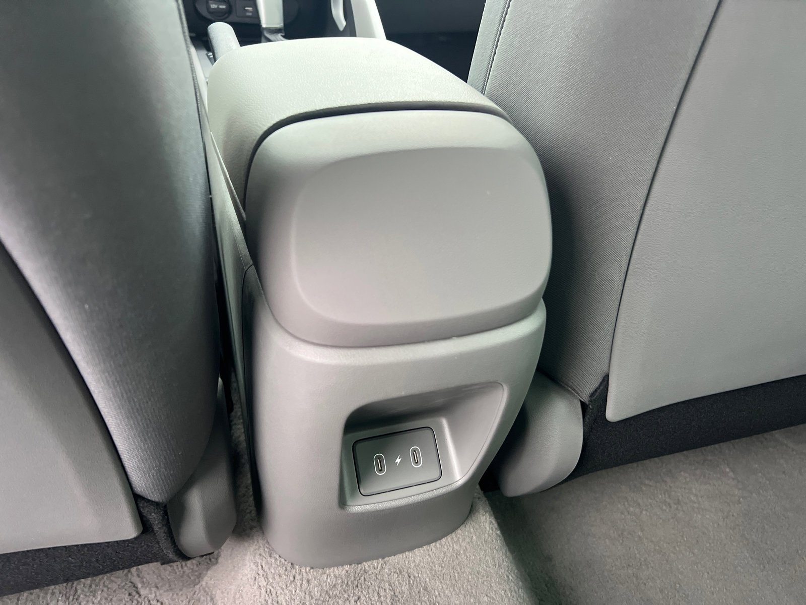 New 2026 Amazon Gray Hyundai SEL Sport image 15