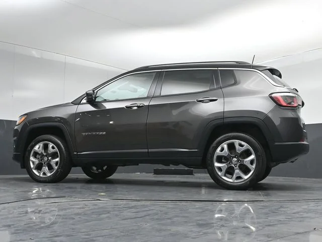 Used 2020 Granite Crystal Clearcoat Metallic Jeep Limited image 41