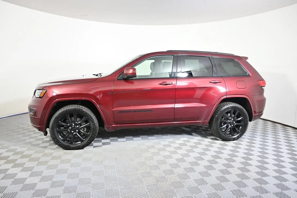 Used 2021 Jeep Grand Cherokee Laredo X with VIN 1C4RJFAG6MC516211 for sale in Forest Lake, Minnesota
