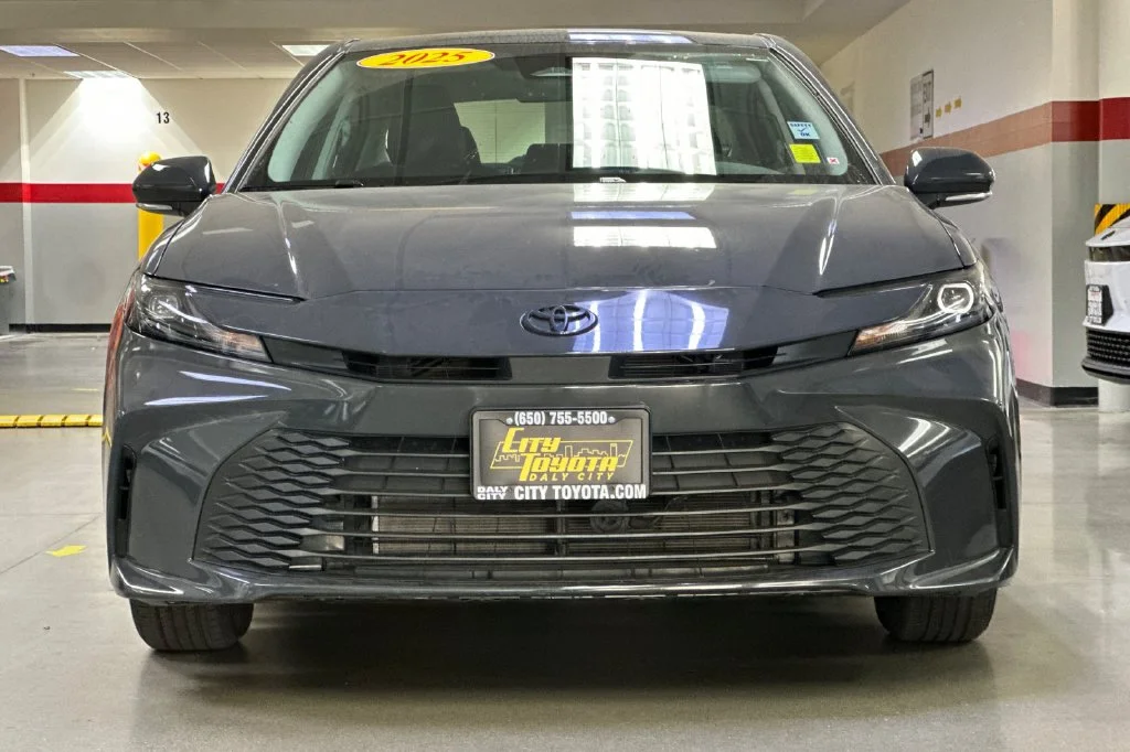 Certified Used 2025  Toyota LE image 9
